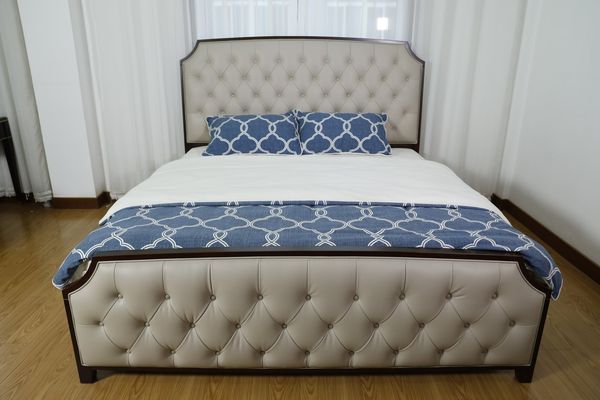 Modern Luxury Tufted Bed with Wood Frame - Modern Luxury collection